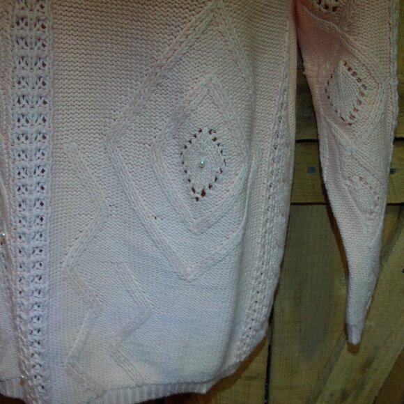 Vintage Pierre Cardin Women's knit pullover sweater - peach size small - Picture 3 of 6